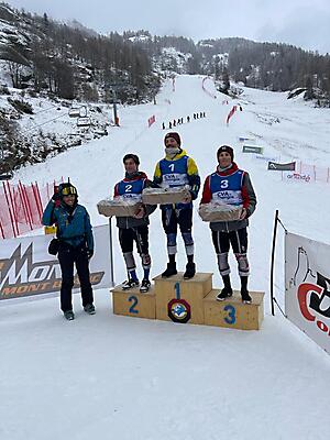 1_podio_M_Slalom_FIS_Valgrisenche_28_02_2023