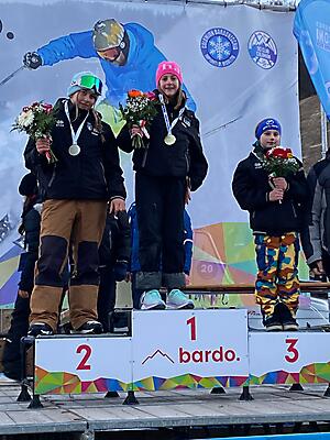 podio_snowboard_F_Trofeo CONI_Bardonecchia_16_12_2023