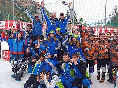 premiazione squadre Slalom Ragazzi_Trofeo Lauretana_Claviere_18_02_2024