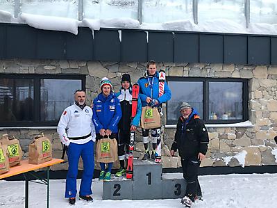 podio_Slalom_FIS-NJR_Pfelders_14_12_2017