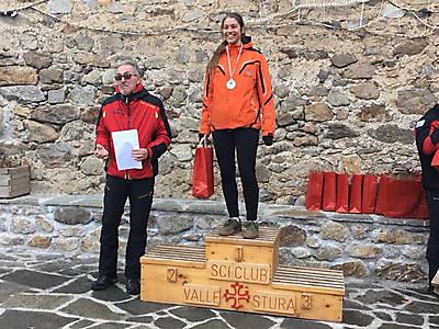 podio_Giovani_F_C.R. biathlon_Bergemolo_03_01_2018_1